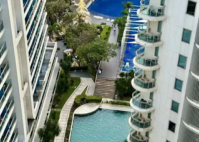 The Modern Haven At Azure Near Sm Bicutan Apartment *